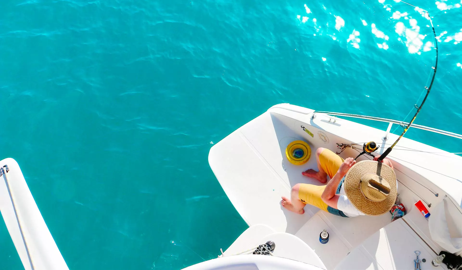 Spinnerbaits Salg 2023 -Spinnerbaits Salg 2023 banner fishing top down on catamaran 01